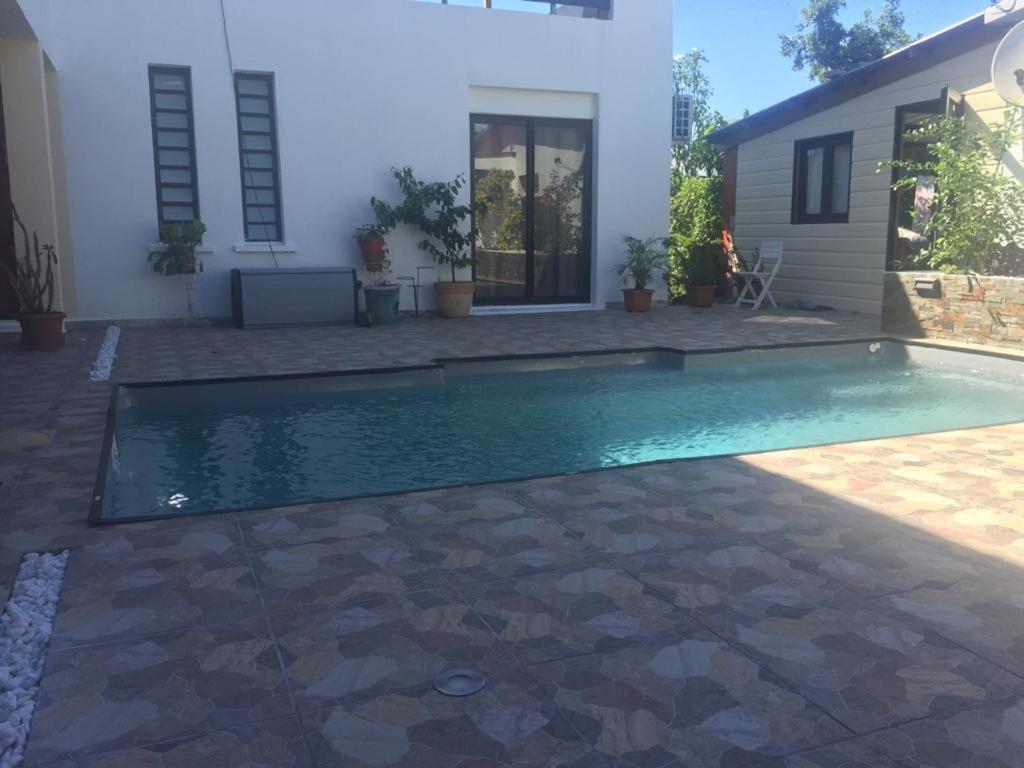 Nicole Residence Avec Piscine Chauffee & Jacuzzi Saint-André Zewnętrze zdjęcie